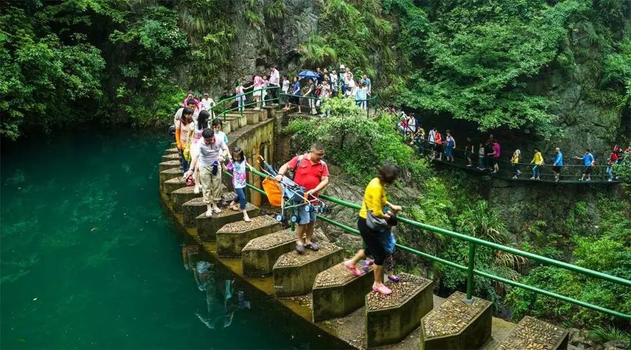 【4天五一小長(zhǎng)假攻略】-西尼機(jī)電預(yù)祝各位“五一勞動(dòng)節(jié)”快樂(lè)！